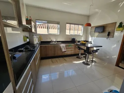Casa de Condomínio com 5 Quartos à venda, 251m² no Tijuca, Teresópolis
