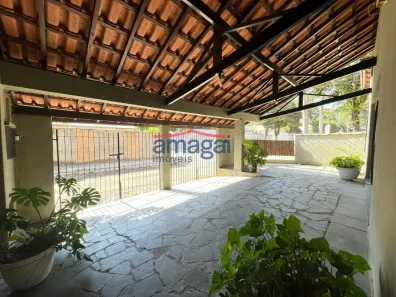 Sobrado com 2 Quartos à venda, 195m² no Jardim Siesta, Jacareí