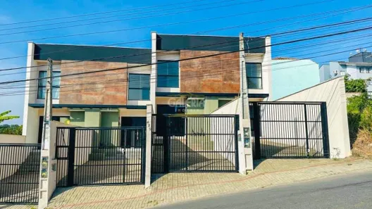 Sobrado com 3 Quartos à venda, 109m² no Floresta, Joinville