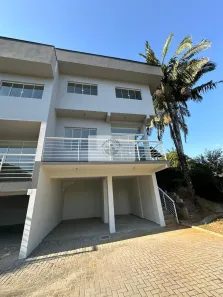 Casa de Condomínio com 3 Quartos à venda, 206m² no Glória, Joinville
