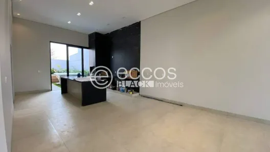 Casa de Condomínio com 3 Quartos à venda, 150m² no Grand Ville, Uberlândia