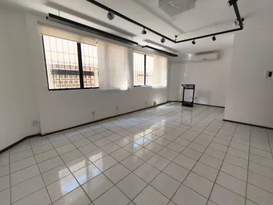 Sala Comercial para alugar, 40m² no Moinhos de Vento, Porto Alegre