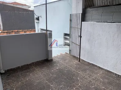 Casa com 1 Quarto para alugar, 35m² no Parque das Nações, Santo André