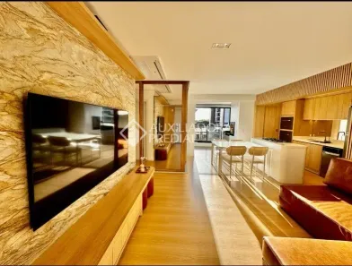 Apartamento com 2 Quartos à venda, 73m² no Centro, Florianópolis
