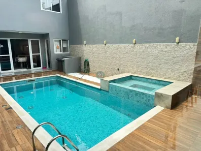 Casa com 3 Quartos para alugar, 312m² no Barreiros, São José