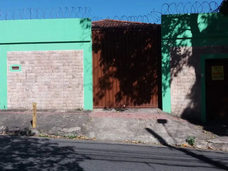 Casa com 6 quartos — Santa Mônica, Belo Horizonte