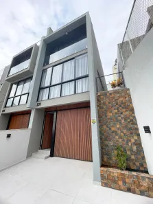 Sobrado com 3 Quartos à venda, 225m² no Centro, Florianópolis