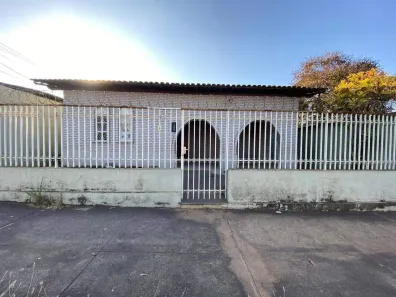 Casa com 4 Quartos para alugar, 150m² no Boa Vista, Sete Lagoas