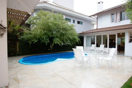 Casa de Condomínio com 4 Quartos à venda, 300m² no Lagoa da Conceição, Florianópolis