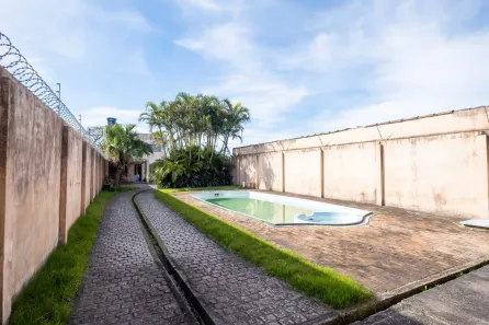 Casa com 6 Quartos à venda, 381m² no Centro, Pelotas
