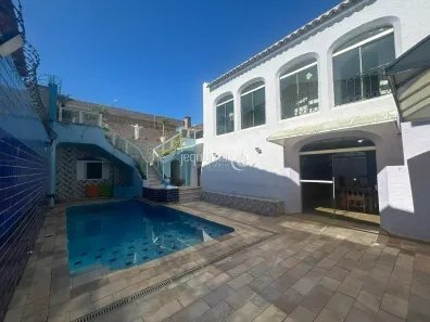 Casa com 4 Quartos à venda, 250m² no Balneário Praia do Pernambuco, Guarujá