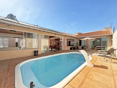 Casa com 3 Quartos para alugar, 180m² no Zona Oeste, Mandaguaçu