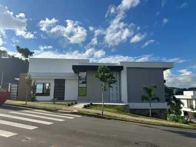 Casa de Condomínio com 4 Quartos à venda, 375m² no Ipiranga, Juiz de Fora