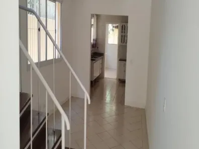 Casa com 3 Quartos para alugar, 180m² no Vila Osasco, Osasco