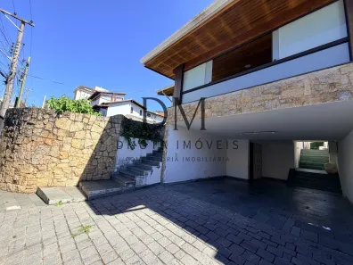 Casa com 3 Quartos para alugar, 200m² no Vila Oliveira, Mogi das Cruzes