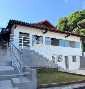 Casa com 3 Quartos à venda, 360m² no Jardim Laguna, Contagem