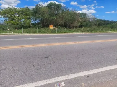 Lote/Terreno para alugar, 2600m² no Parque Jóquei Club, Campos dos Goytacazes