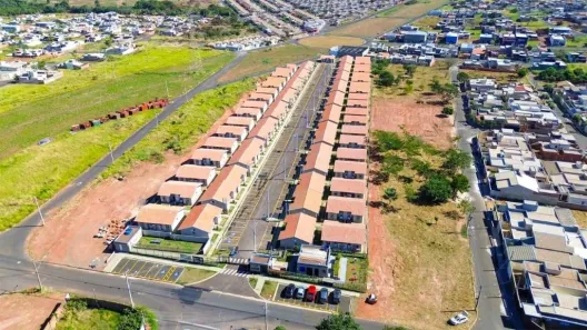 Casa de Condomínio com 2 Quartos à venda, 42m² no Village Quinta das Palmeiras, Bady Bassitt