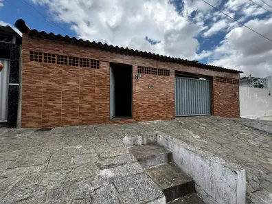 Casa com 2 Quartos à venda, 200m² no Funcionários, João Pessoa