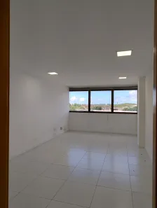 Sala Comercial à venda, 33m² no São Cristóvão, Salvador