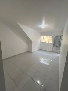 Casa com 2 Quartos para alugar, 51m² no Pau Amarelo, Paulista