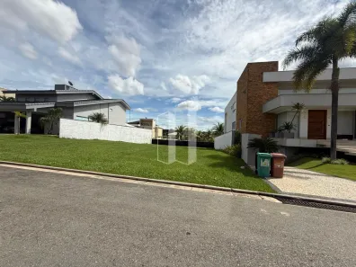 Lote/Terreno à venda, 644m² no Residencial Alphaville Flamboyant, Goiânia