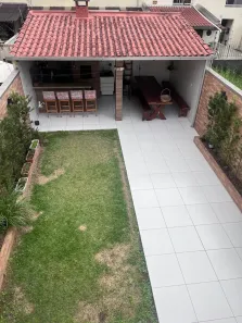 Sobrado com 3 Quartos à venda, 200m² no Centro, Camboriú