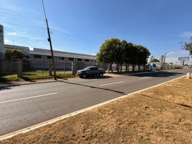 Galpão/Depósito/Armazém para alugar, 1352m² no Parque Primavera, Aparecida de Goiânia