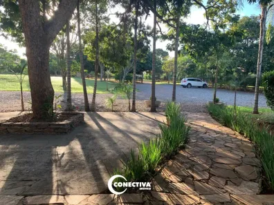 Fazenda/Sítio com 3 Quartos à venda, 1207m² no , Hidrolândia