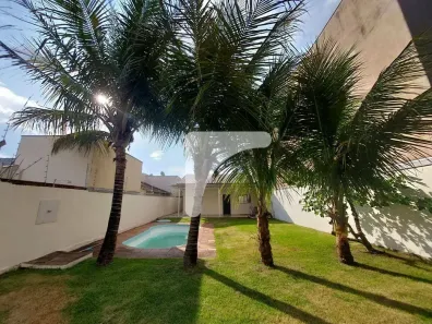 Casa com 3 Quartos à venda, 140m² no Jardim Santa Alice, Londrina