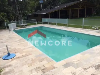 Fazenda/Sítio com 5 Quartos à venda, 2400m² no Centro, Itanhaém