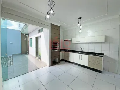Casa com 2 Quartos para alugar, 131m² no Jardim Imperial II, Maringá