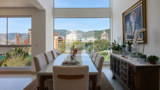 Casa com 4 Quartos à venda, 290m² no Córrego Grande, Florianópolis