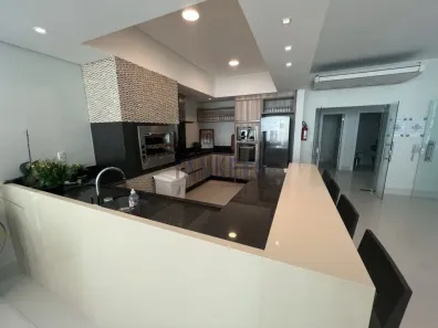 Apartamento com 4 Quartos à venda, 240m² no Meia Praia, Itapema