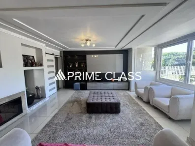 Sobrado com 4 Quartos à venda, 383m² no Igara, Canoas
