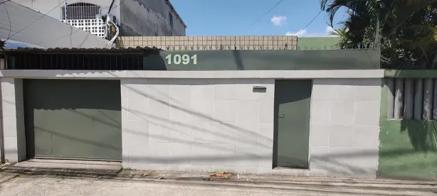 Casa com 3 Quartos para alugar, 240m² no Afogados, Recife