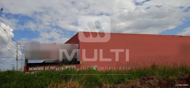 Imóvel Comercial com 1 Quarto à venda, 180m² no Loteamento Monte Hebron, Uberlândia