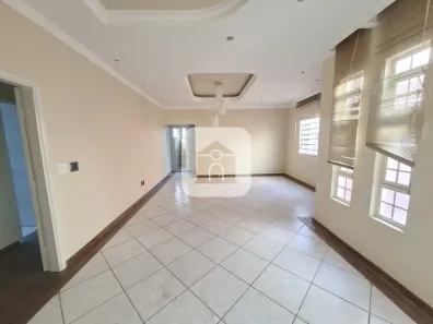 Casa com 4 Quartos para alugar, 270m² no Cazeca, Uberlândia
