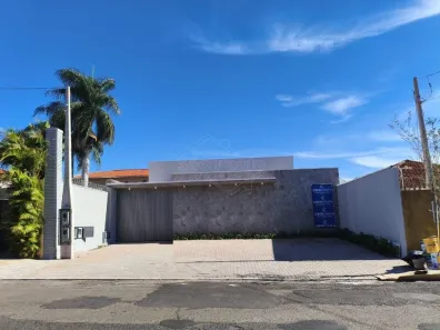 Prédio Comercial para alugar, 390m² no Vila Harmonia, Araraquara