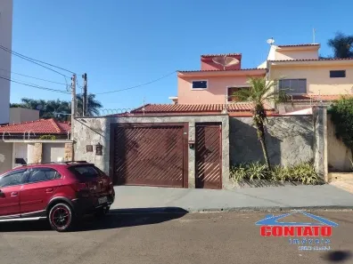 Casa com 3 Quartos à venda, 230m² no Jardim Centenário, São Carlos