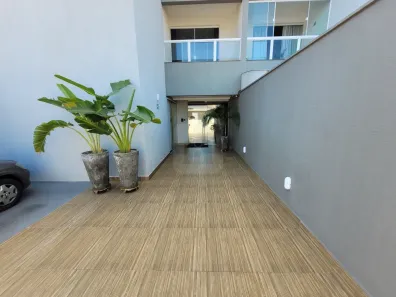 Apartamento com 2 Quartos para alugar, 71m² no Presidente Roosevelt, Uberlândia