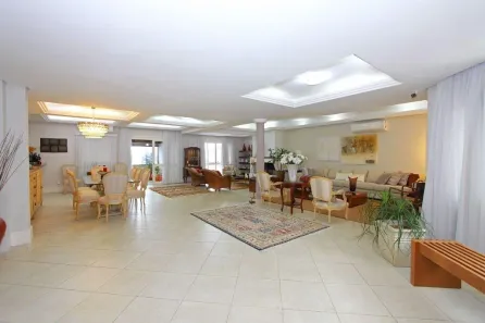 Casa com 4 Quartos à venda, 976m² no Vila Jardim, Porto Alegre