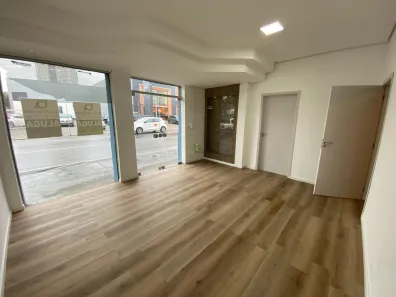 Ponto Comercial para alugar, 115m² no Estreito, Florianópolis