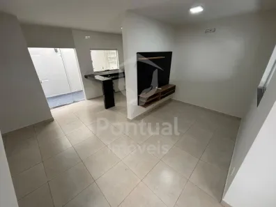 Casa com 2 Quartos para alugar, 100m² no Taiaman, Uberlândia