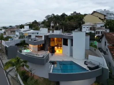Casa com 5 Quartos à venda, 490m² no Itaguaçu, Florianópolis