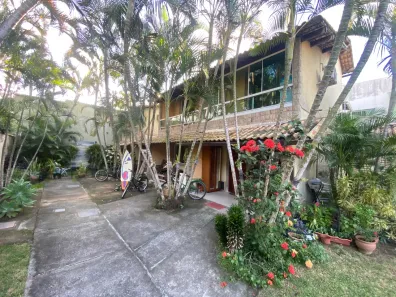 Casa de Condomínio com 2 Quartos à venda, 69m² no Palmeiras, Cabo Frio