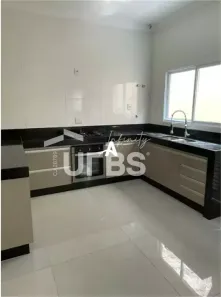 Casa com 3 Quartos à venda, 238m² no Jardim das Palmeiras, Uberlândia