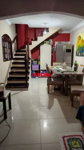Sobrado com 4 Quartos à venda, 150m² no Residencial União, São José dos Campos