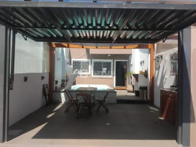 Sobrado com 3 Quartos à venda, 80m² no Forquilhas, São José
