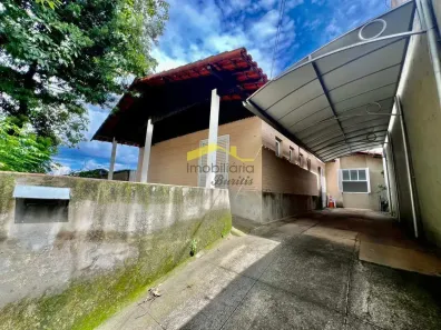 Casa com 3 Quartos para alugar, 164m² no Jardim América, Belo Horizonte